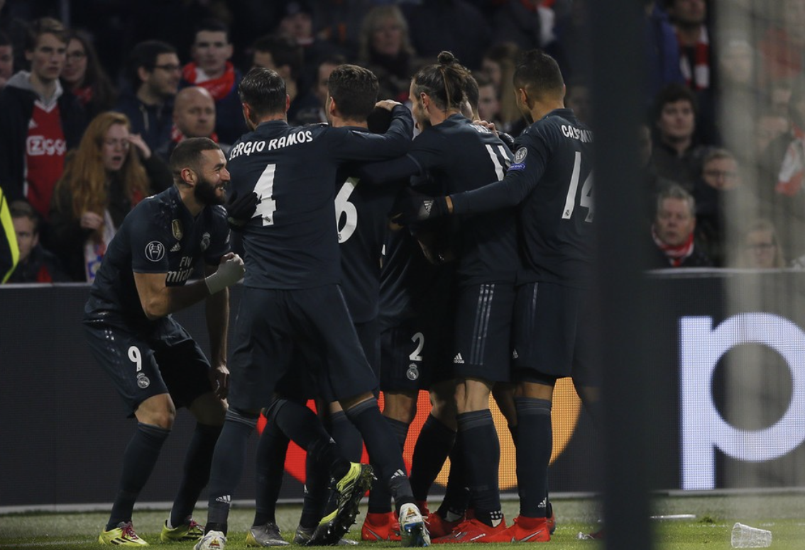 曼联力克多特蒙德,本泽马统治全场 曼联力克多特蒙德,本泽马统治全场