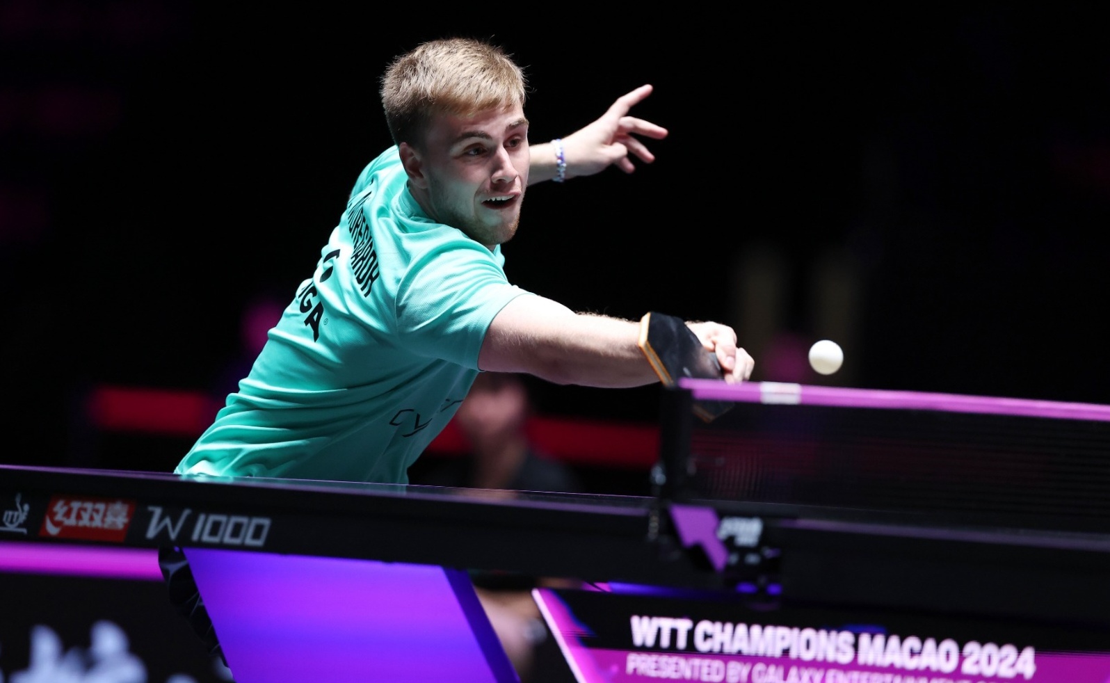 奥地利队险胜波兰队，林高远点燃赛场