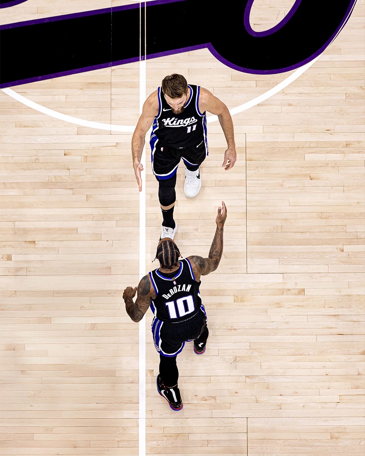 雷霆鏖战爵士，德罗赞高光表现