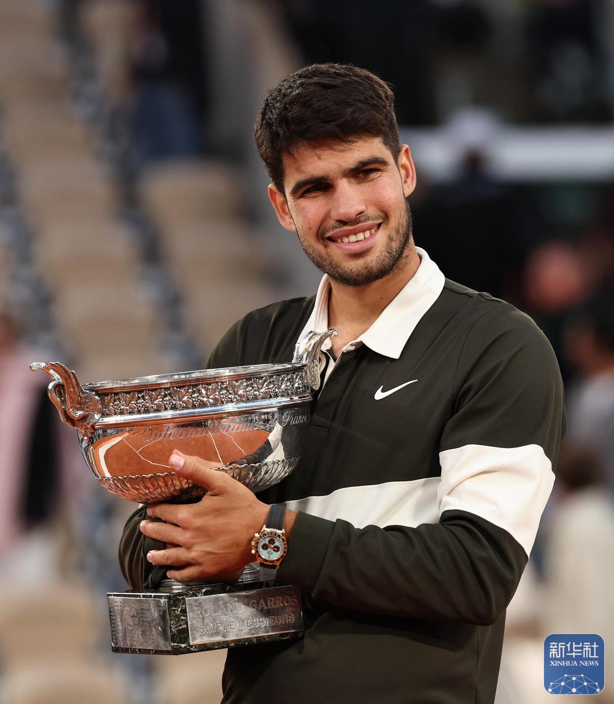 拉沃尔杯完胜法网，阿尔卡拉斯点燃赛场