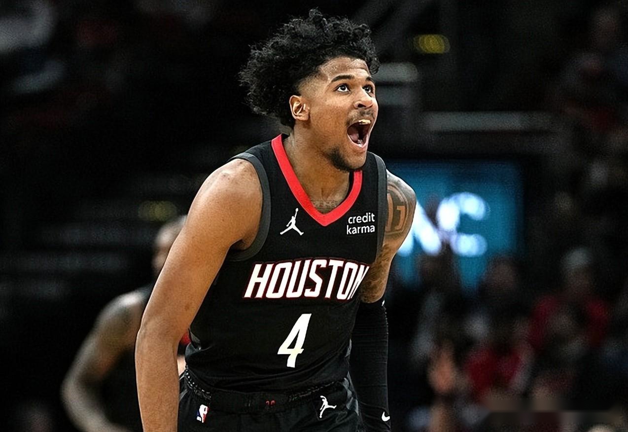 国王翻盘火箭，王哲林状态火热