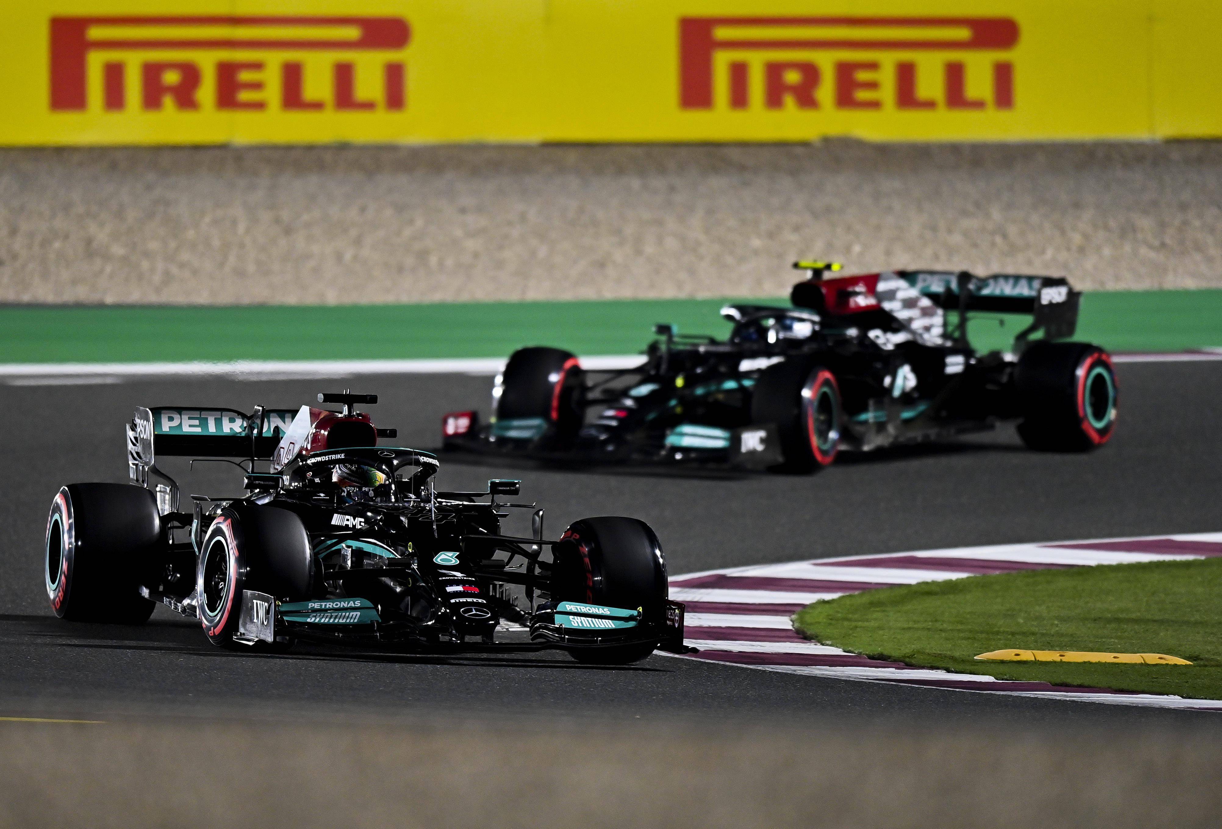 阿斯顿马丁绝杀梅赛德斯，汉密尔顿统治全场