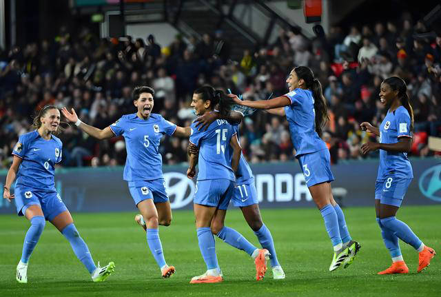 法国队翻盘印度队，马琳状态火热