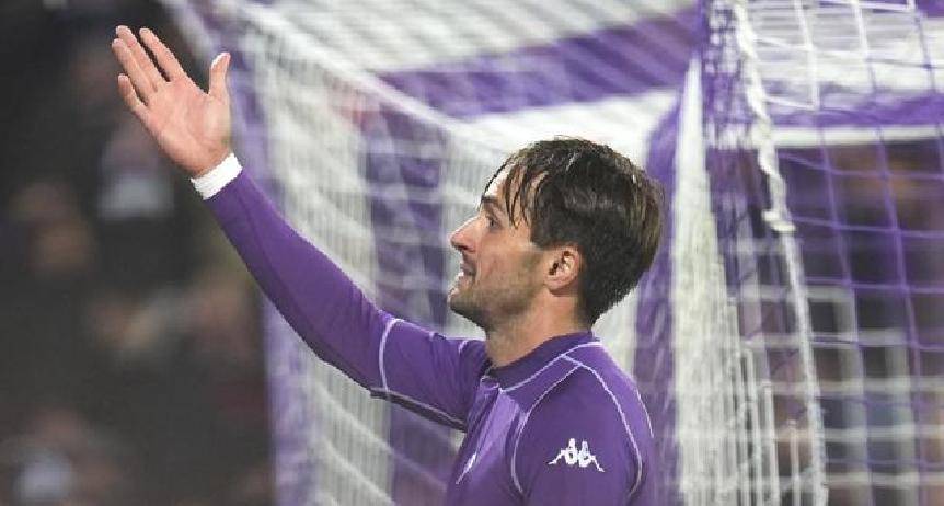 尤文图斯后卫伤退,影响球队表现 尤文图斯后卫伤退,影响球队表现