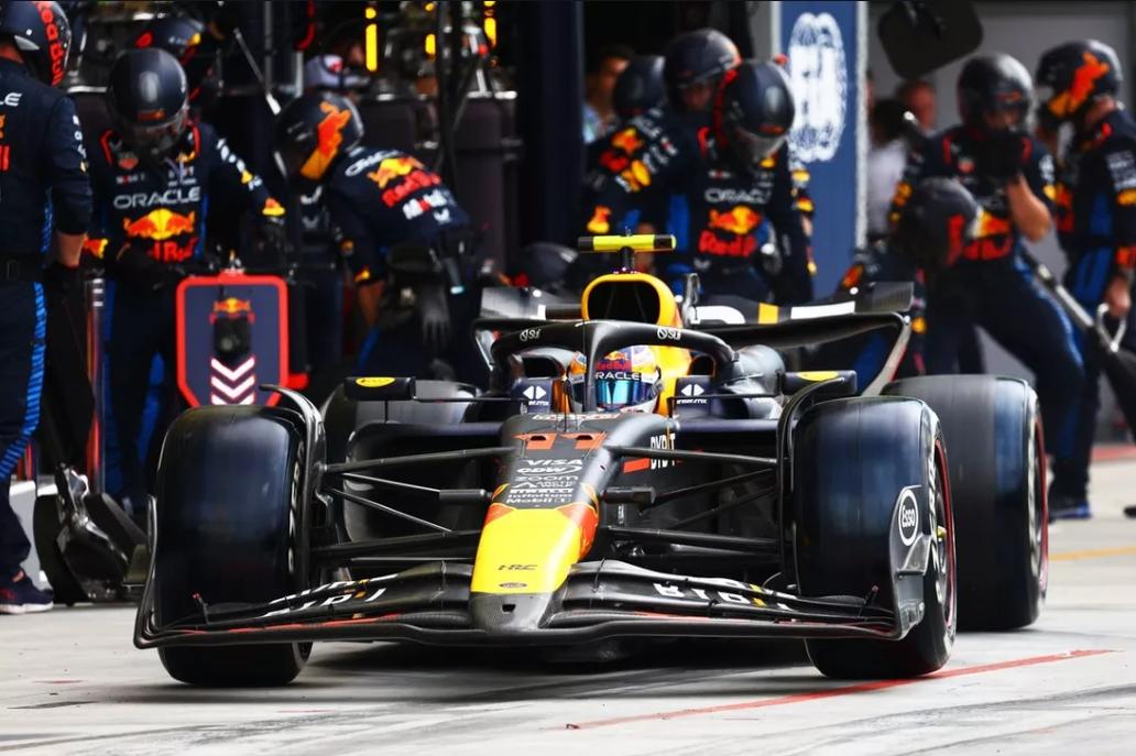 红牛二队横扫哈斯车队，佩雷兹关键制胜