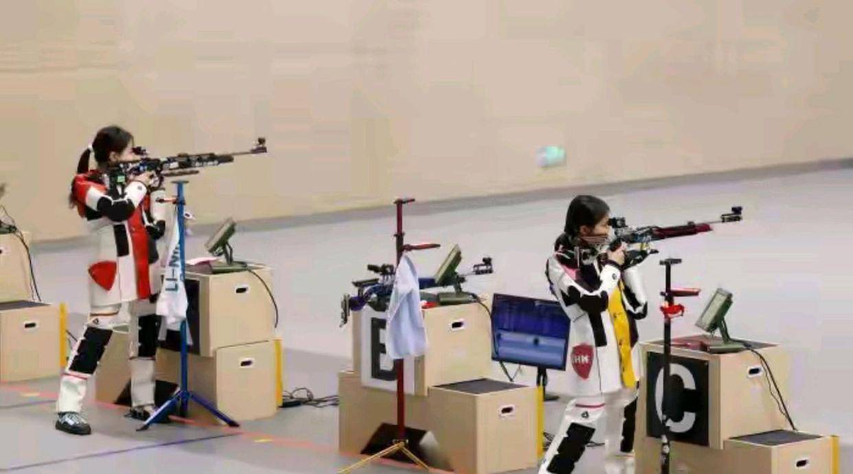 意大利步枪射击选手技惊四座，夺冠