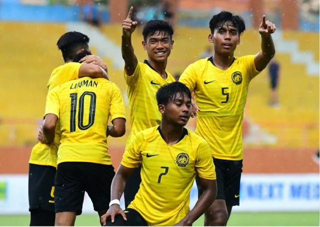 马来西亚队鏖战印尼队,桃田贤斗带队取胜 马来西亚队鏖战印尼队,桃田贤斗带队取胜