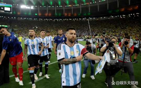 美国碾压巴西，戈麦斯刷新纪录