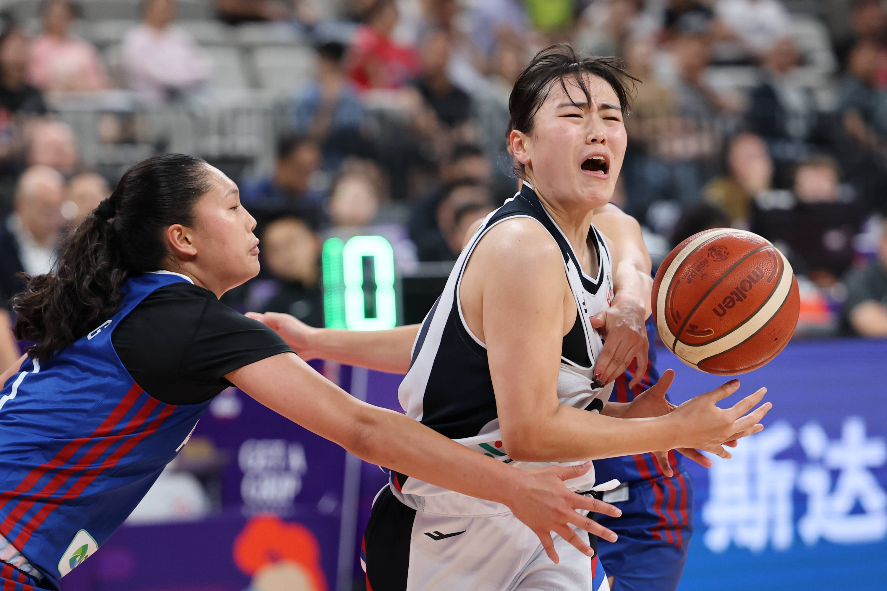 亚洲篮球职业赛事中，新人崭露头角