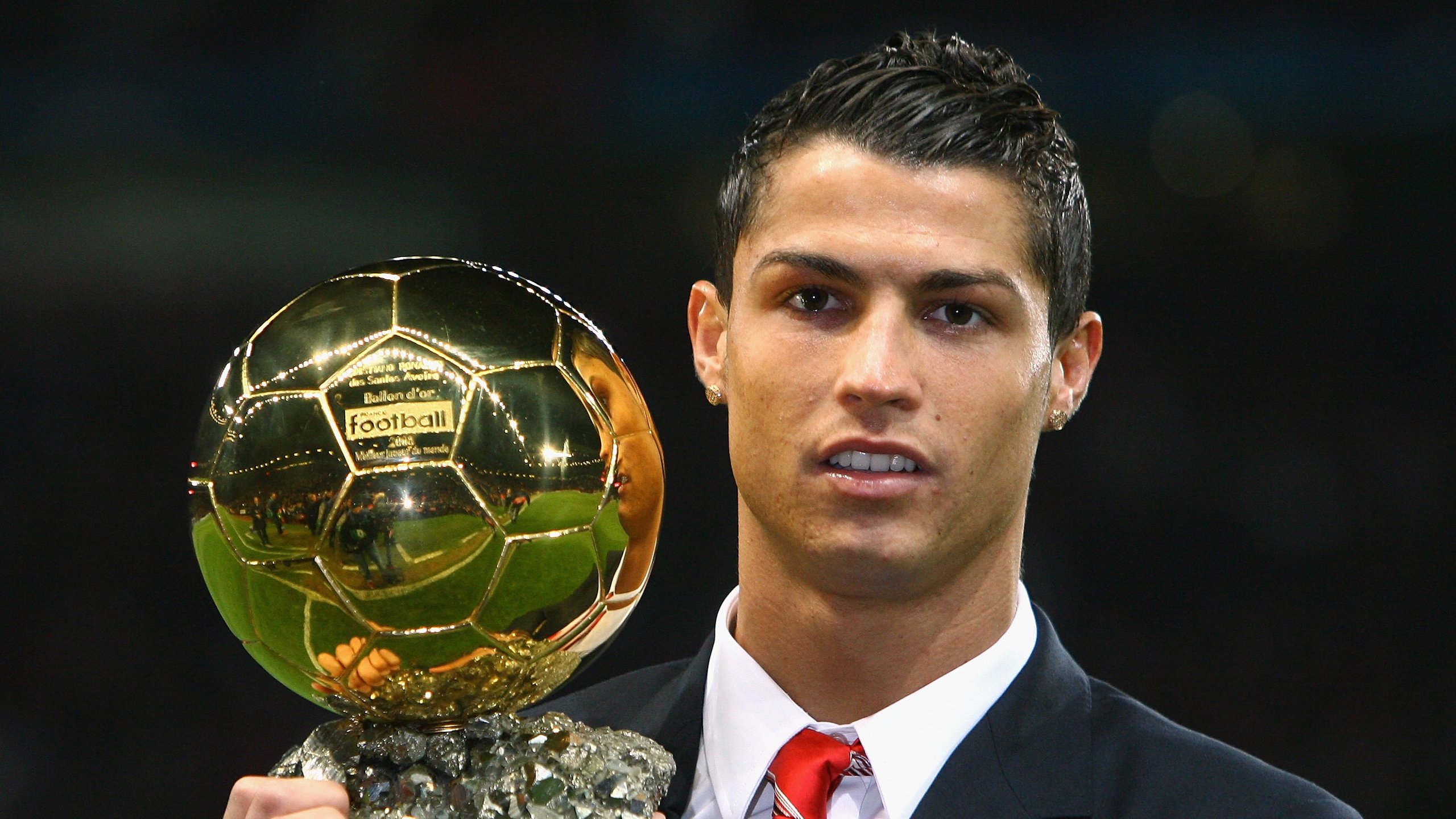 德甲争冠战之夜，哈弗茨攻防两端的统治艺术